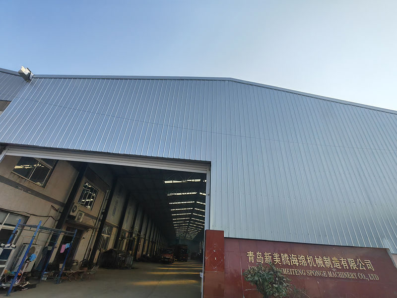 Qingdao Xinmeiteng Sponge Manufacture Co. производственная линия производителя