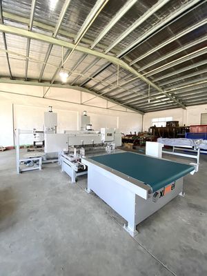 Высокоточная машина для резки пенообразовательной пенообразовательной машины EPE